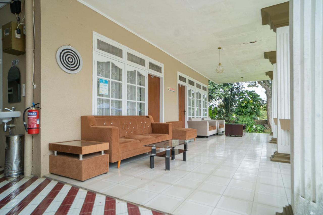 Reddoorz Near Taman Safari 2 Hotel Bogor Exterior photo